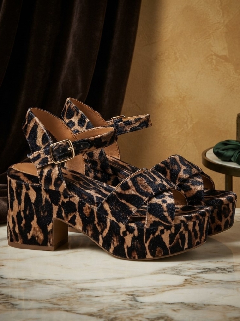 Gianni Bini Joize Leopard Velvet Crossband Platform Block Heel Sandals Size 8